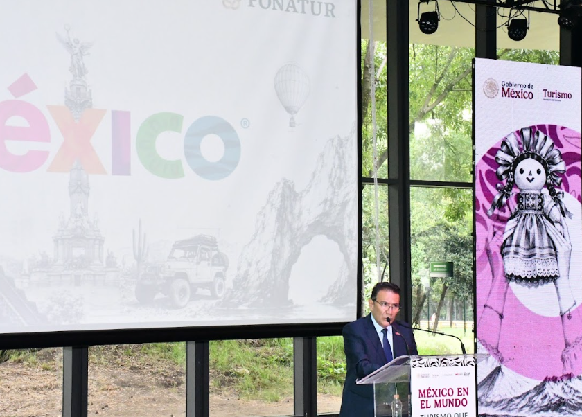 Roberto Monroy García.